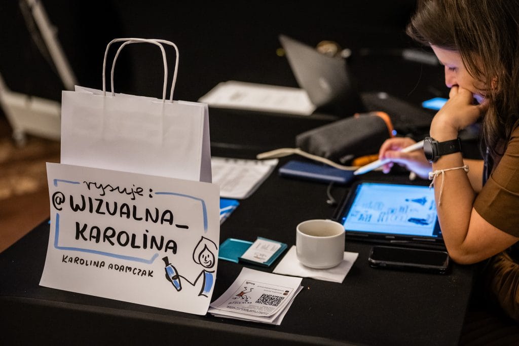 graphic recording na konferencji – rysowanie na tablecie podczas wydarzenia biznesowego